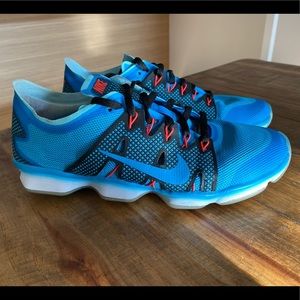 Nike Women’s Air Zoom Fit Agility 2 Size 6.5